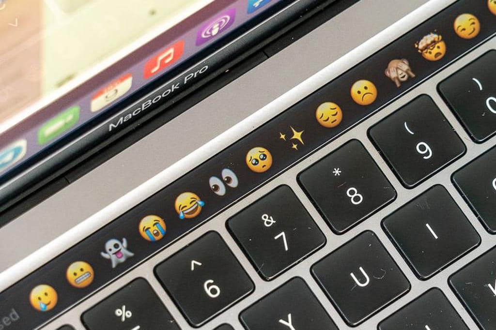 New-Macbook-Pro-Will-Drop-The-Touch-Bar-In-Favor-Of-Traditional-Function-Keys
